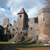 HRAD A ZÁMEK KLENOVÁ