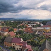 MĚSTYS HUSTOPEČE NAD BEČVOU: Panoramatický záběr na Hustopeče nad Bečvou