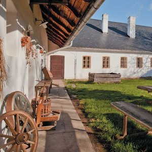NÁRODNÍ MUZEUM V PŘÍRODĚ: Hanácké muzeum v přírodě Vysočina, Příkazy