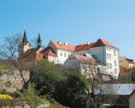 Chvalský zámek