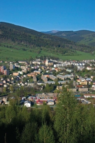 MĚSTO VRBNO POD PRADĚDEM: Pohled na Vrbno z Vyhlídky Praděd