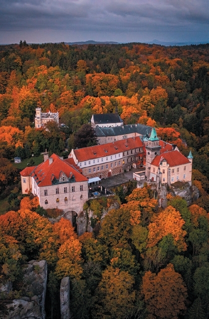 LIBERECKÝ KRAJ : Zámek Hrubá Skála, autor: Holas