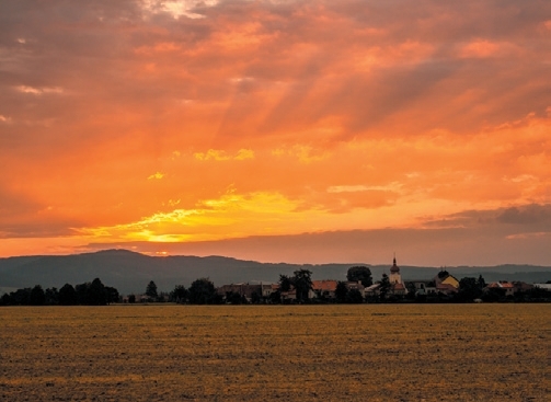 OBEC BOHUŇOVICE: Kostel sv.Jana Křtitele