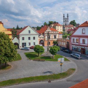 MĚSTO LUŽE: Město Luže náměstí