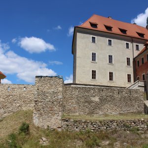 KARLOVARSKÝ KRAJ: -