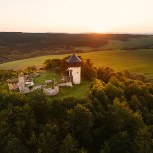 KARLOVARSKÝ KRAJ: -