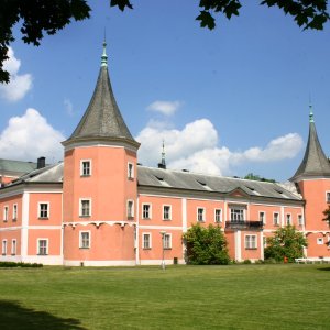 KARLOVARSKÝ KRAJ: -