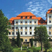 OBEC VALEČ: 