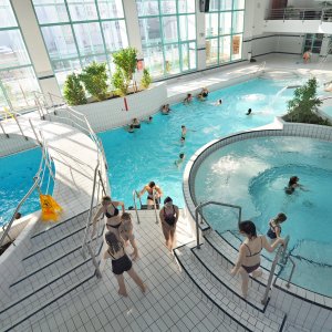 Plavání a relaxace v Hradci Králové: Aquacentrum v Městských lázních