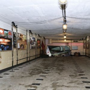 ATOMMUZEUM: -