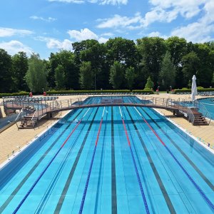 AREÁL FLOŠNA HRADEC KRÁLOVÉ: -