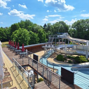 AREÁL FLOŠNA HRADEC KRÁLOVÉ: -